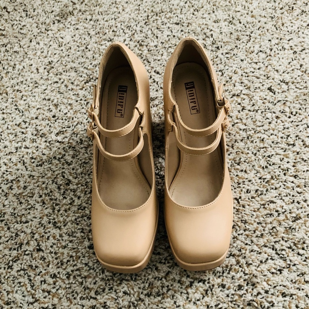 Elegant Tan Mary Jane Shoes